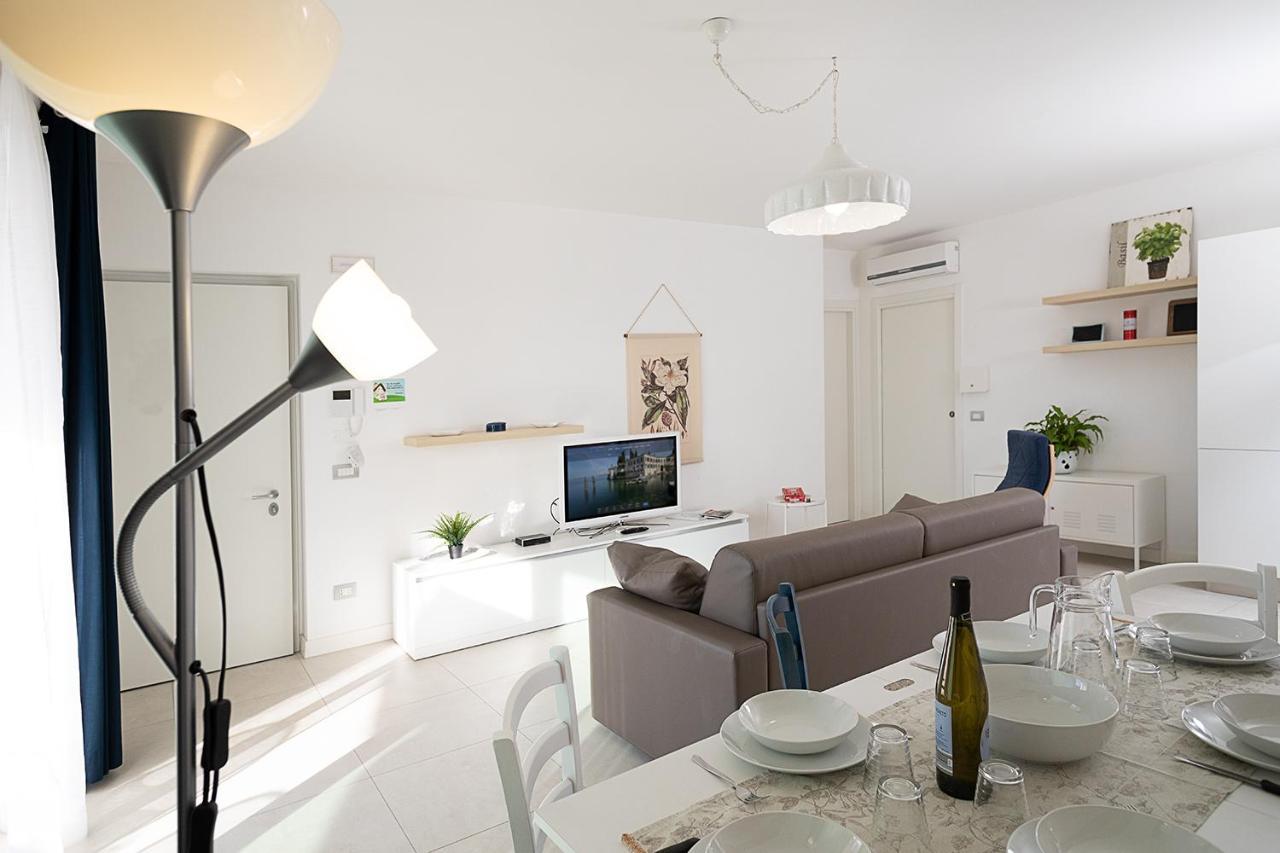 לאזיסה Apartment Brezza Di Lago - Regarda Travel מראה חיצוני תמונה